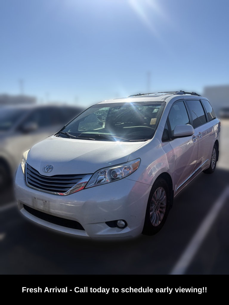 Used 2017 Toyota Sienna XLE Passenger Van