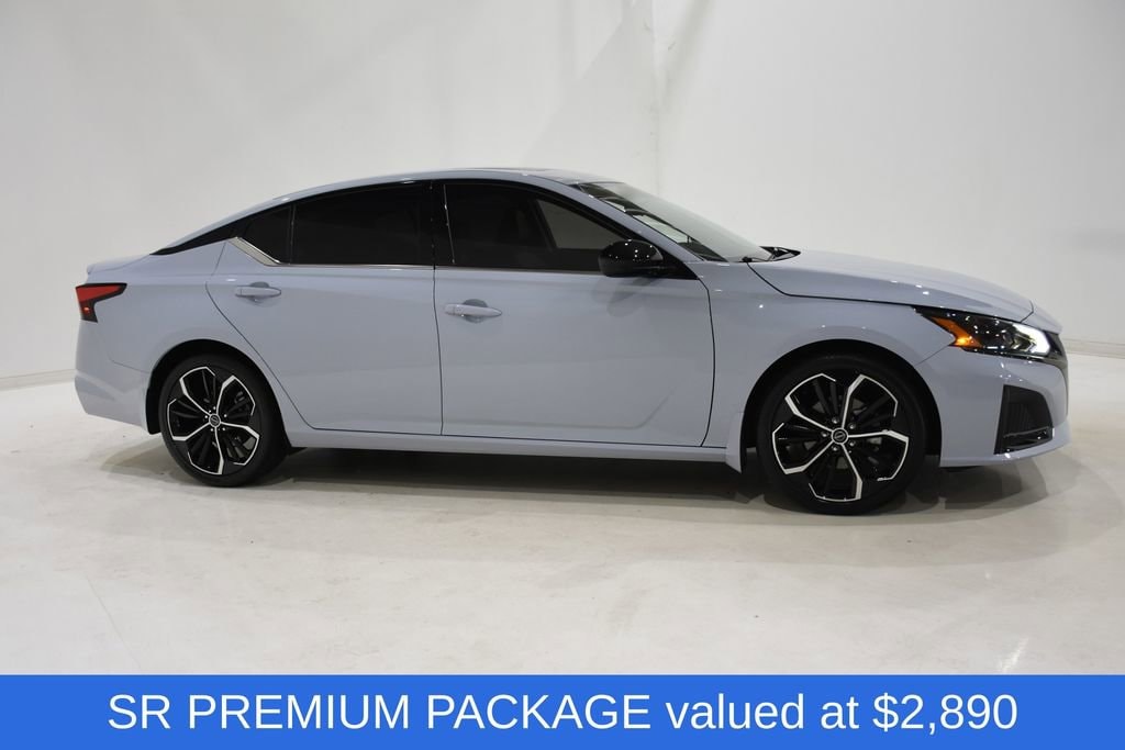Used 2023 Nissan Altima 2.5 SR Sedan