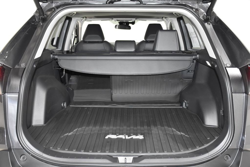 2025 Toyota RAV4 XLE Premium - Photo 29