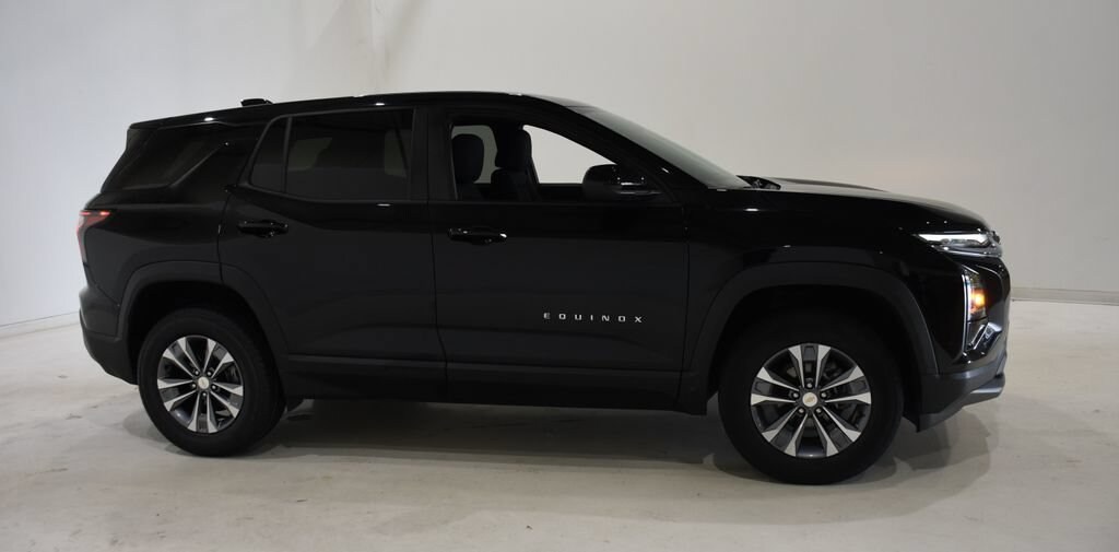 Used 2025 Chevrolet Equinox LT Sport Utility