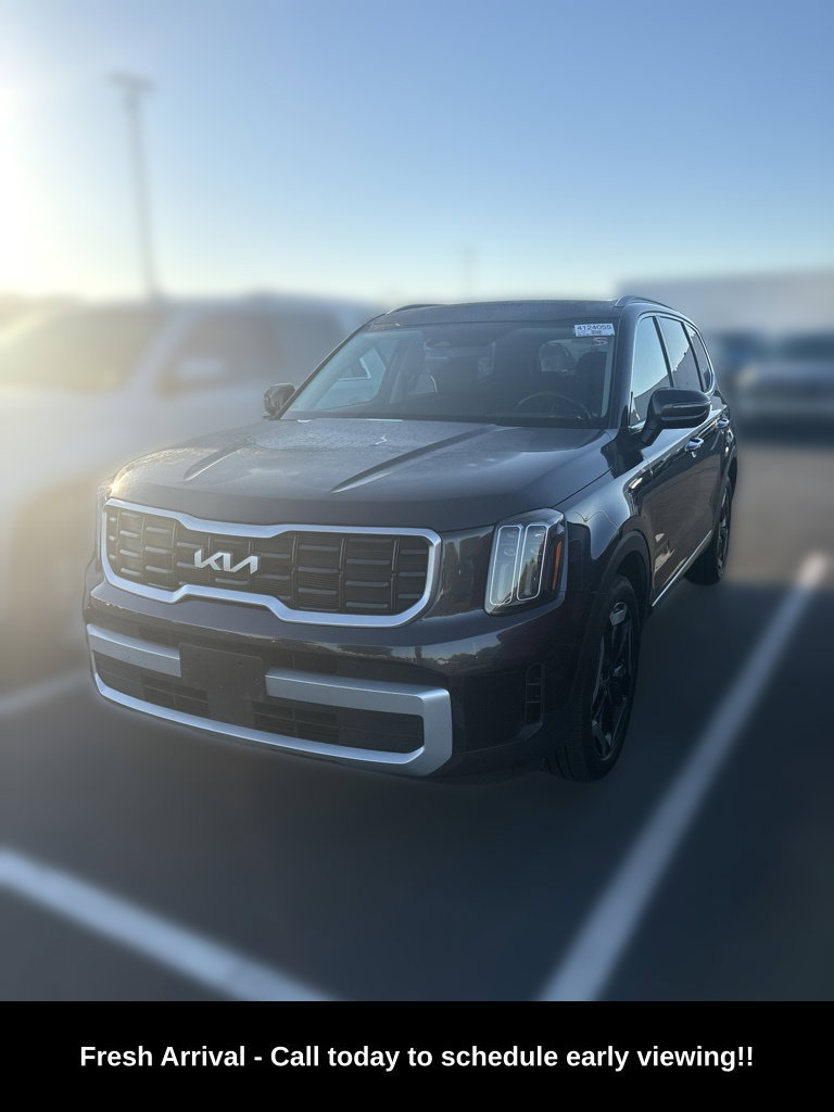 Used 2025 Kia Telluride S Sport Utility