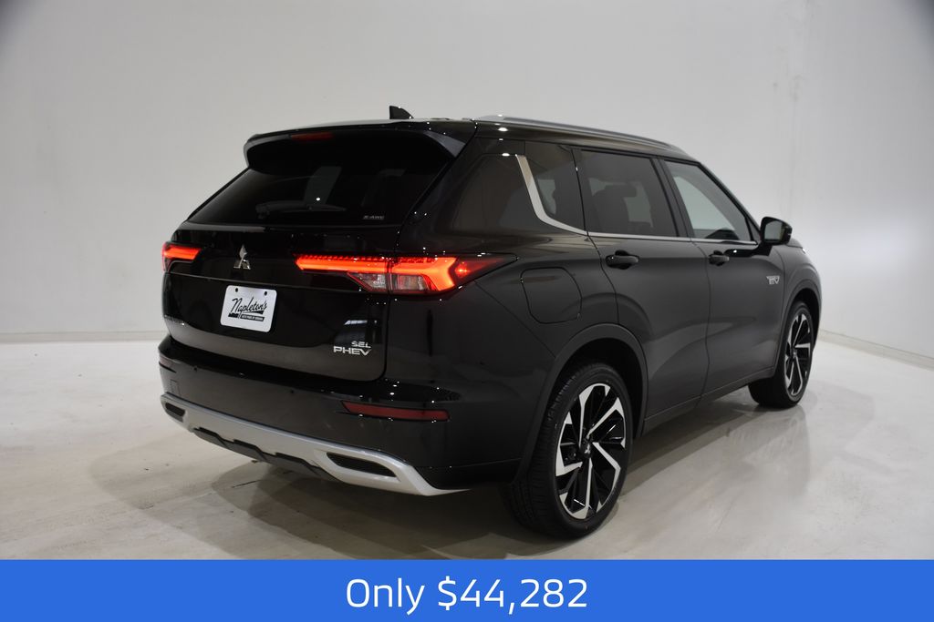 2025 Mitsubishi Outlander PHEV SEL photo 3