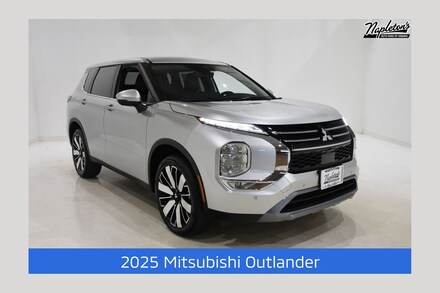 2025 Mitsubishi Outlander SE SUV