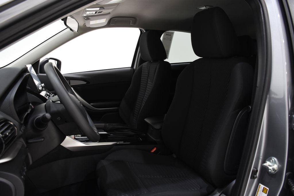 2026 Mitsubishi Eclipse Cross LE - Photo 16