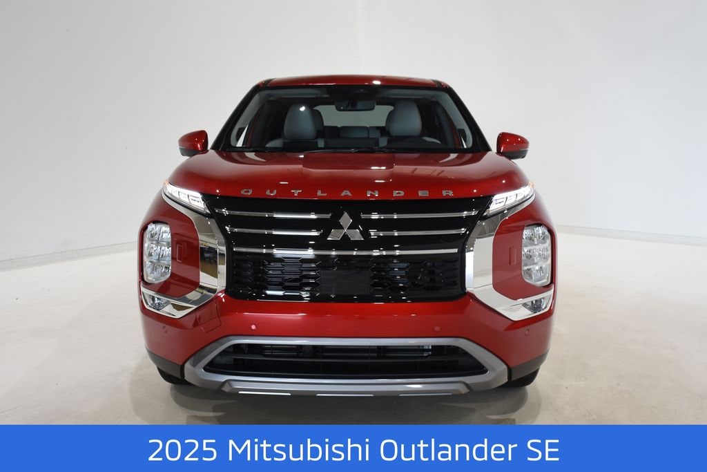 New 2025 Mitsubishi Outlander SE SUV