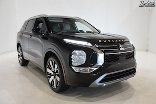 2025 Mitsubishi Outlander Platinum Edition SUV