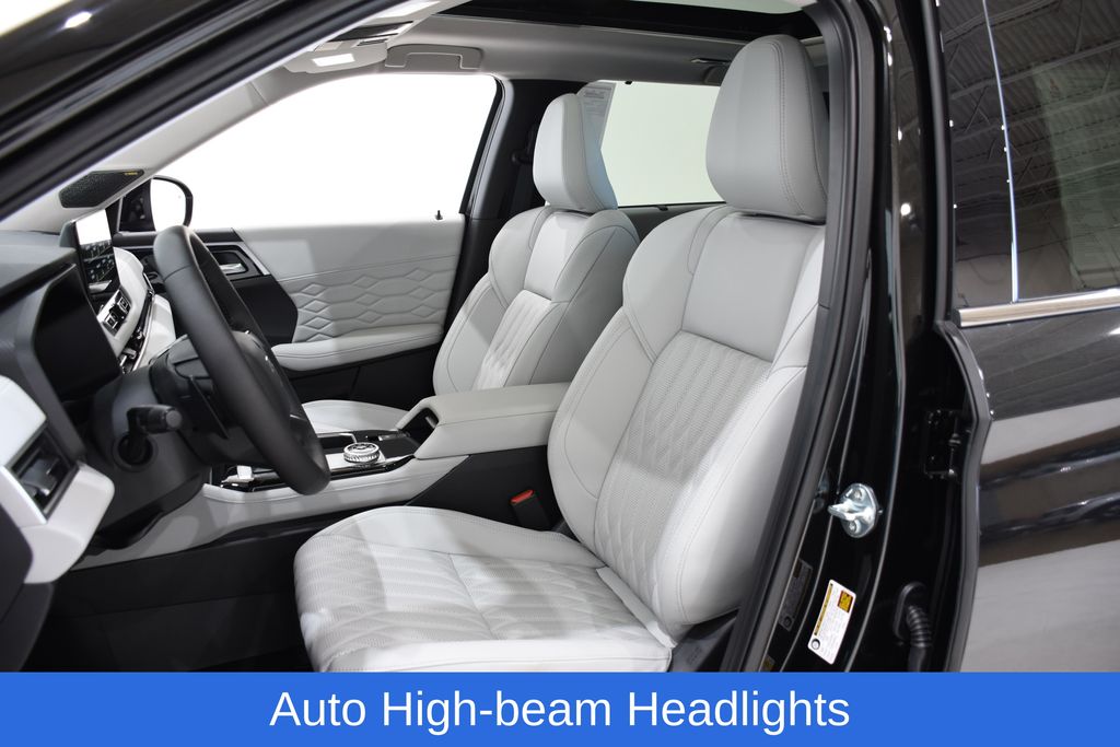 2025 Mitsubishi Outlander SEL Platinum Edition - Photo 19