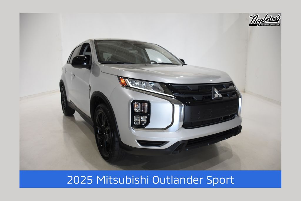 2025 Mitsubishi Outlander Sport LE's photo