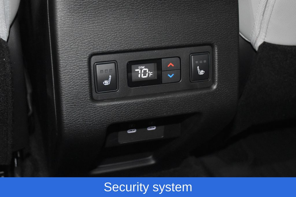 2025 Mitsubishi Outlander SEL Platinum Edition - Photo 25