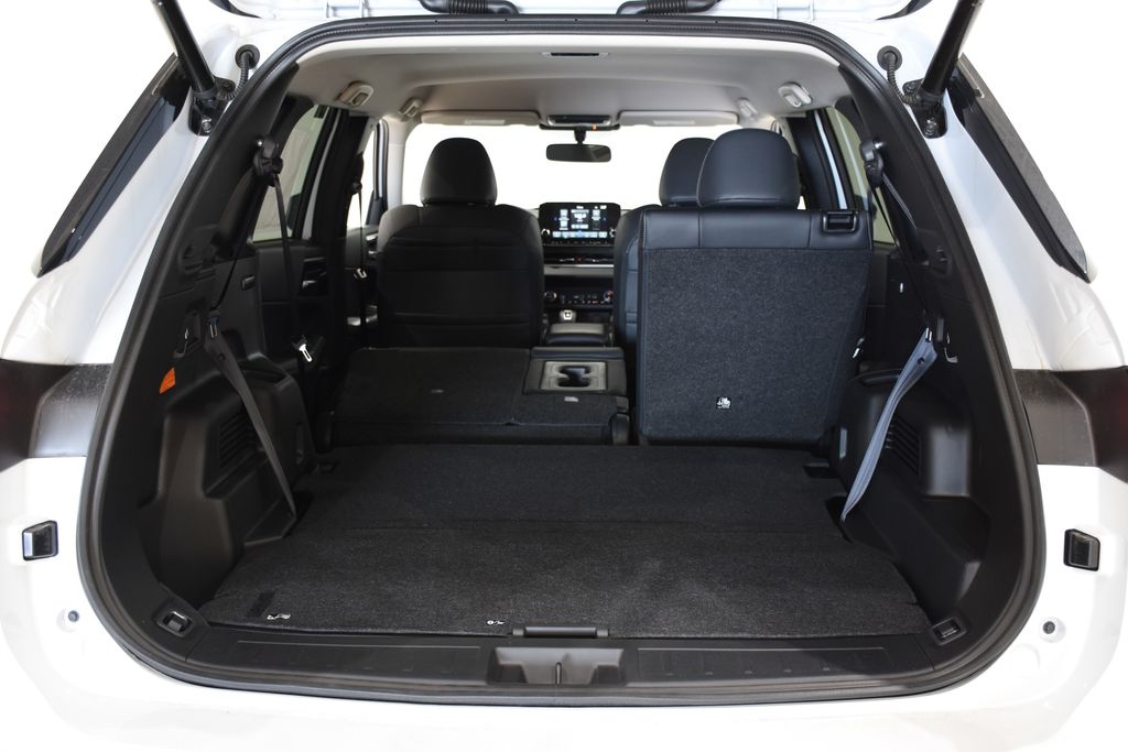 2025 Mitsubishi Outlander Plug-in Hybrid SE - Photo 29