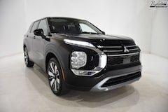 2025 Mitsubishi Outlander SE SUV