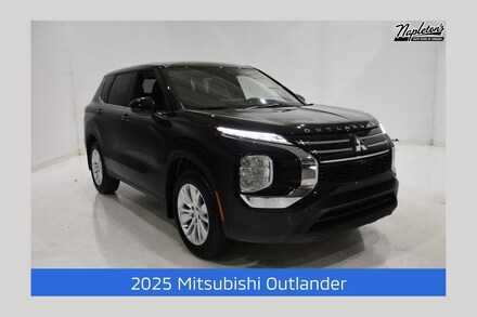 2025 Mitsubishi Outlander ES SUV