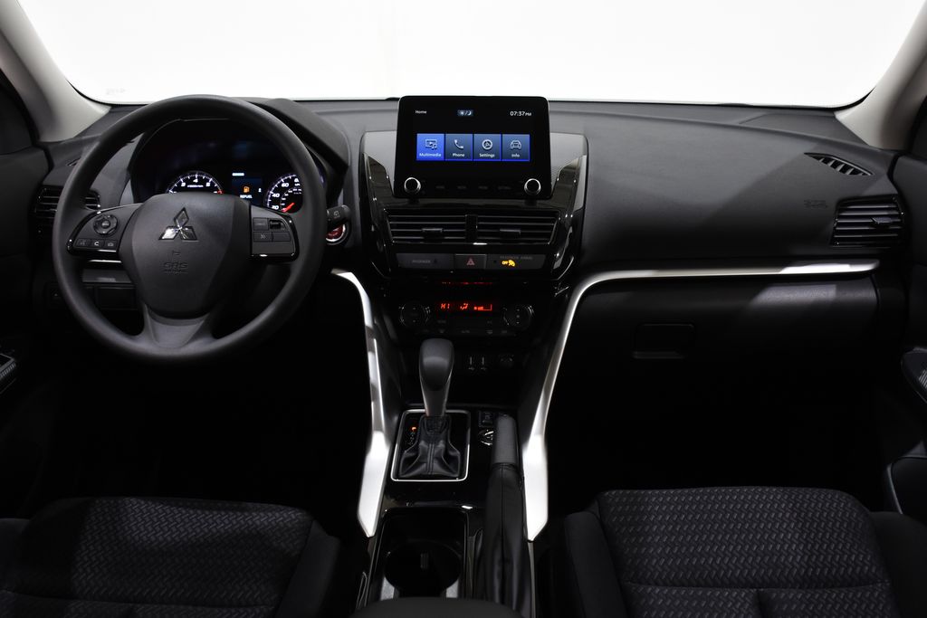 2026 Mitsubishi Eclipse Cross LE - Photo 8