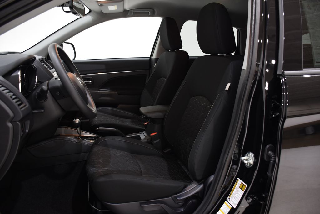 2025 Mitsubishi Outlander Sport ES - Photo 21