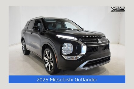 2025 Mitsubishi Outlander Platinum Edition SUV