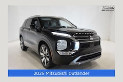 2025 Mitsubishi Outlander Platinum Edition SUV