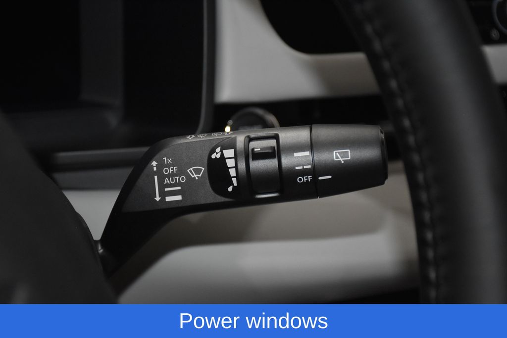 2025 Mitsubishi Outlander SE - Photo 12