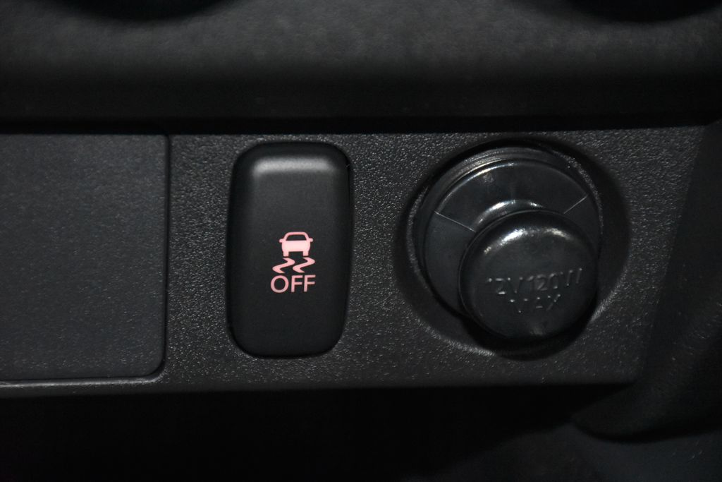 2025 Mitsubishi Outlander Sport ES - Photo 23