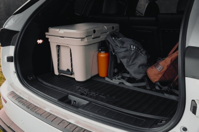 Mitsubishi Outlander cargo space