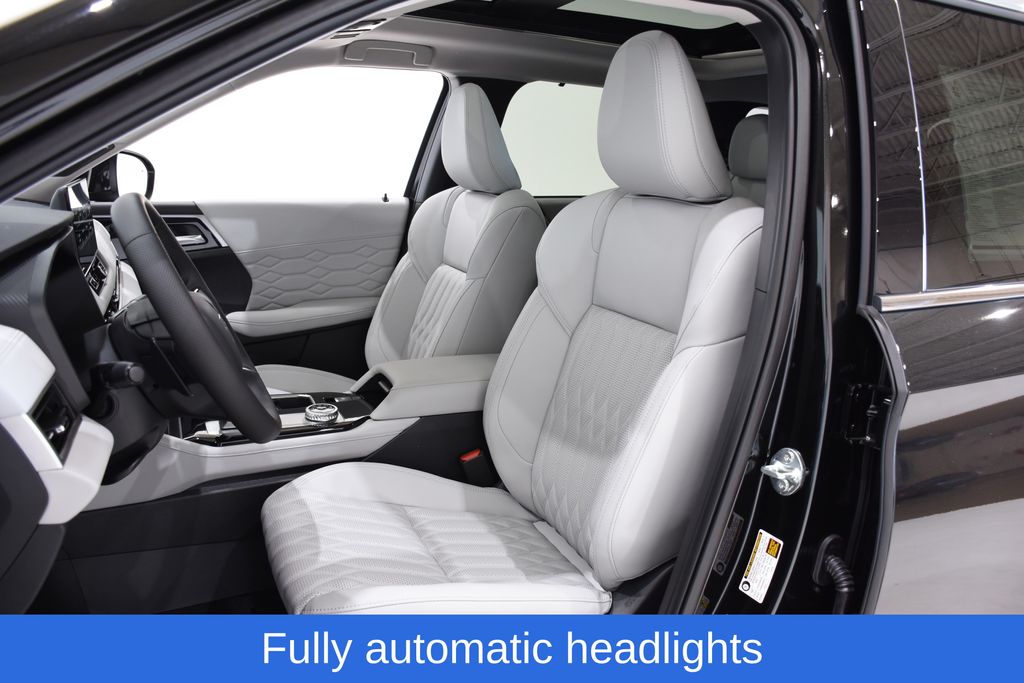 2025 Mitsubishi Outlander SEL Platinum Edition - Photo 19