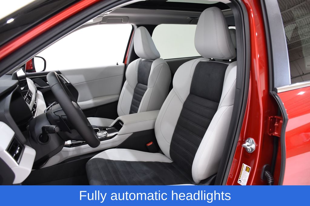 2025 Mitsubishi Outlander SE - Photo 22