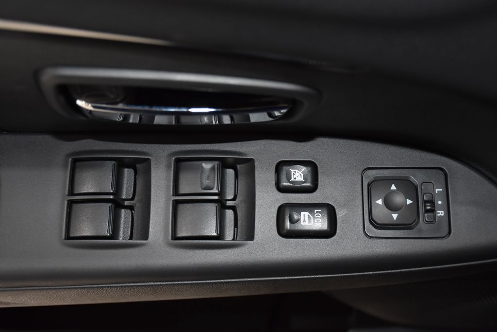 2025 Mitsubishi Outlander Sport ES - Photo 22