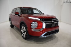 2025 Mitsubishi Outlander SE SUV