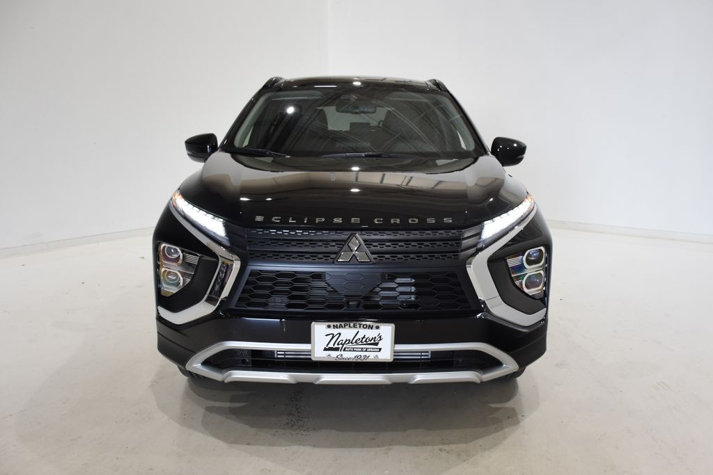2025 Mitsubishi Eclipse Cross SE photo 2