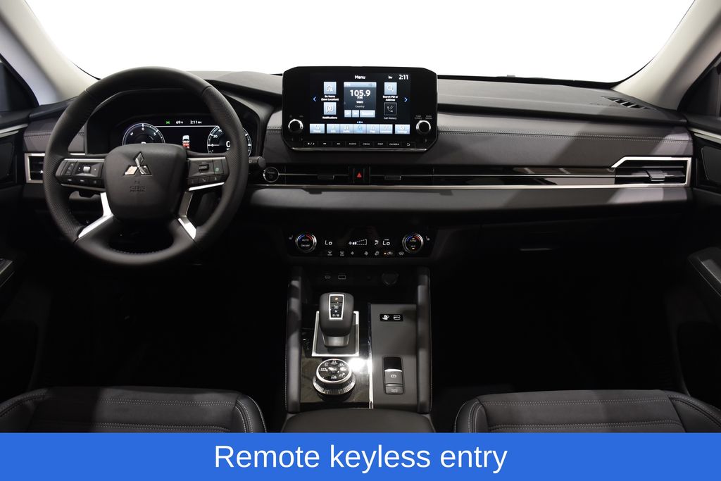 2025 Mitsubishi Outlander Plug-in Hybrid SE - Photo 8