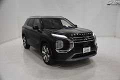 2025 Mitsubishi Outlander Platinum Edition SUV