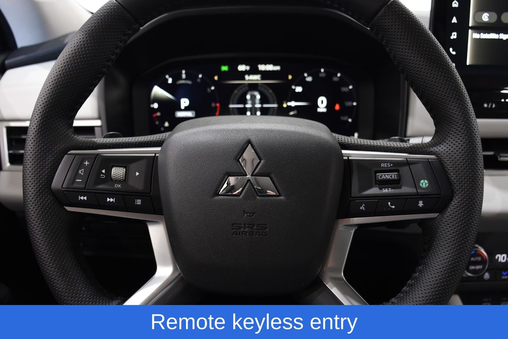 2025 Mitsubishi Outlander SEL Platinum Edition - Photo 10