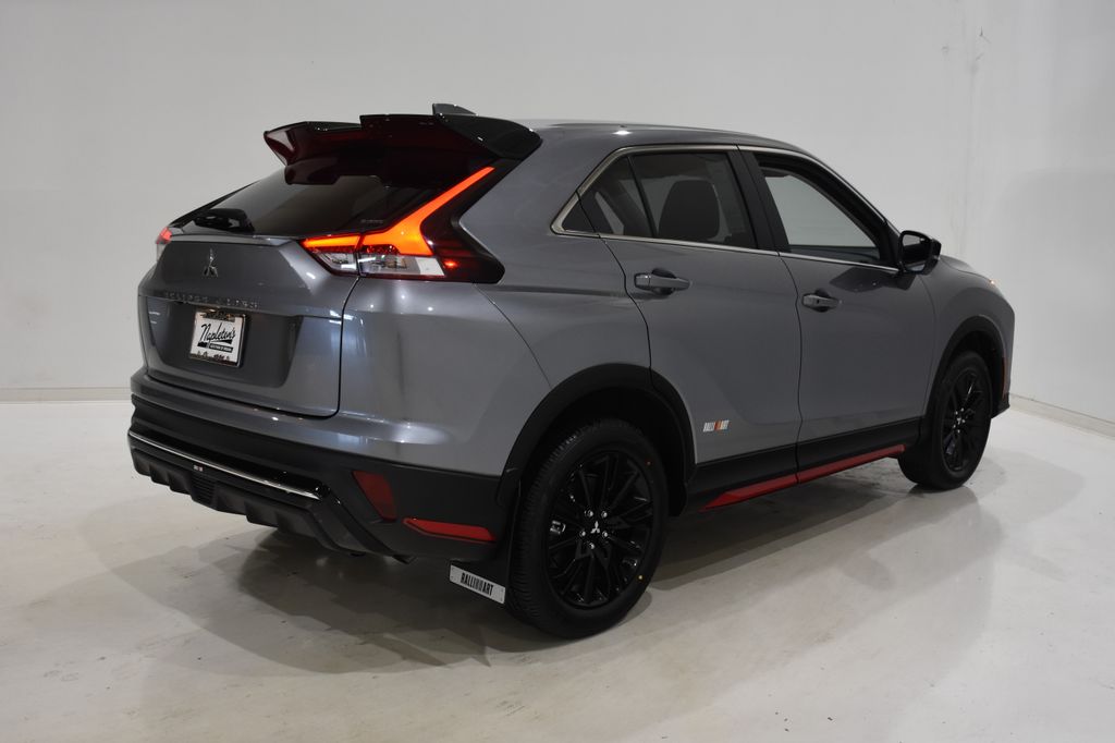 2026 Mitsubishi Eclipse Cross LE - Photo 4