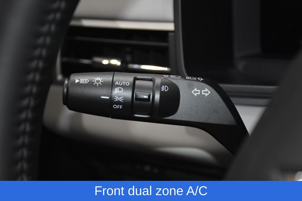2025 Mitsubishi Outlander SE - Photo 10