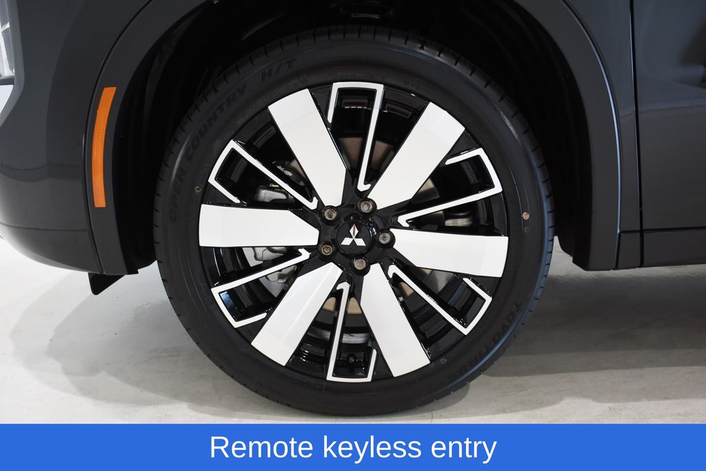2025 Mitsubishi Outlander SEL Platinum Edition - Photo 6