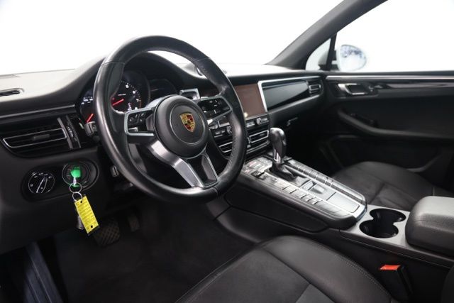 2021 Porsche Macan Base - Photo 23