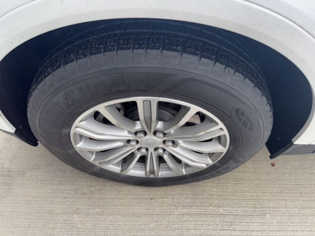 Used 2017 Cadillac XT5 Luxury SUV