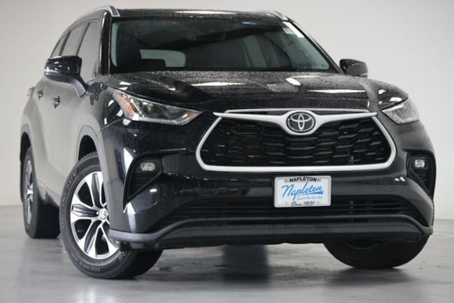 2021 Toyota Highlander XLE SUV