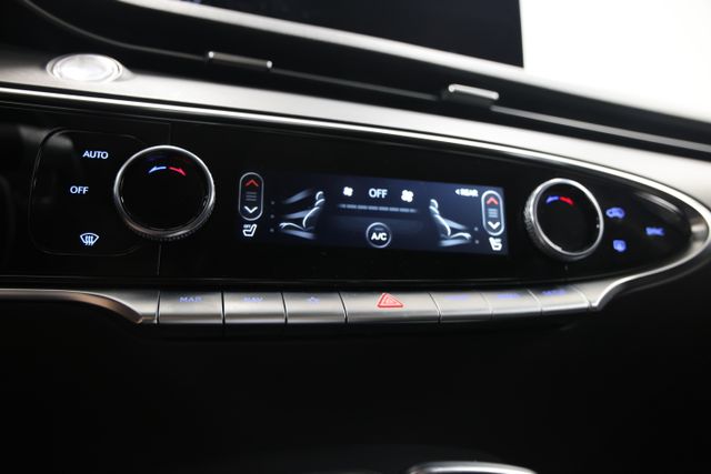 2024 GENESIS GV70 Standard - Photo 28