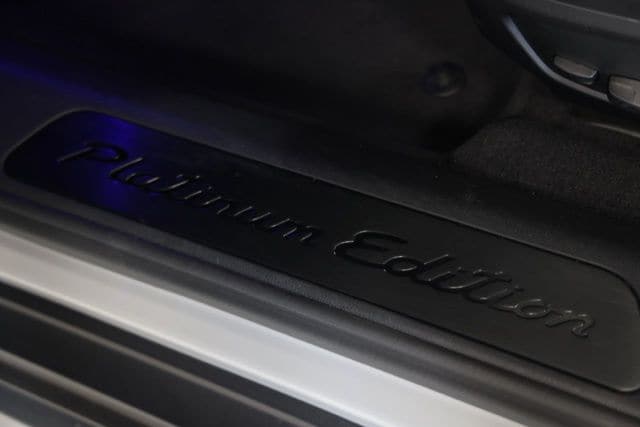 2023 Porsche Panamera Platinum Edition - Photo 24