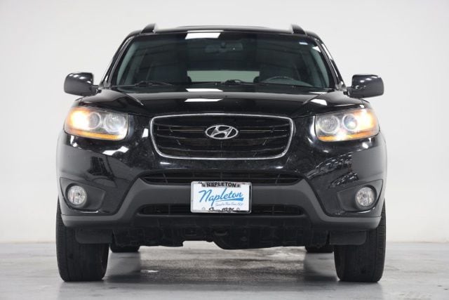 Used 2011 Hyundai Santa Fe SE with VIN 5XYZHDAG4BG028870 for sale in Aurora, IL