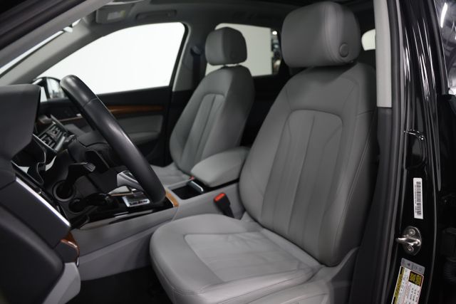 2022 Audi Q5 Premium - Photo 23