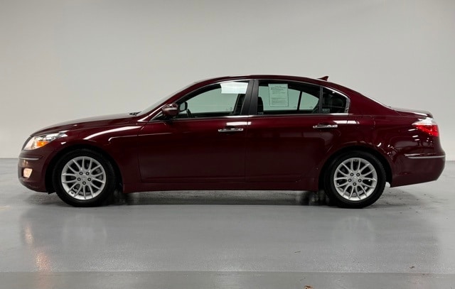Used 2009 Hyundai Genesis 3.8 with VIN KMHGC46EX9U019687 for sale in Aurora, IL