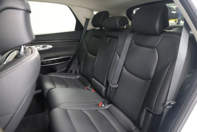 2024 GENESIS GV70 Standard - Photo 34