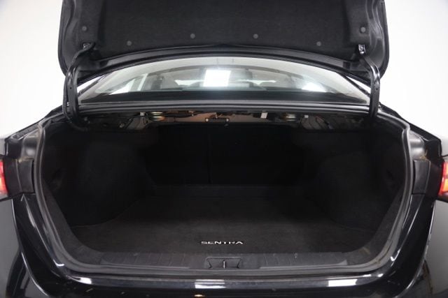 2025 Nissan Sentra SV - Photo 11