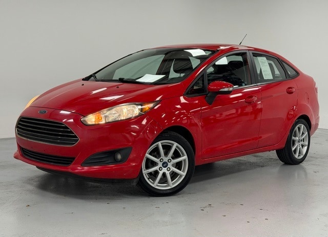 2014 Ford Fiesta SE's photo