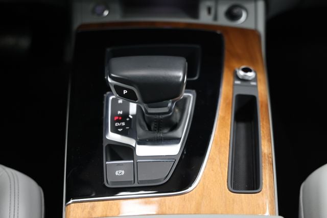 2022 Audi Q5 Premium - Photo 35