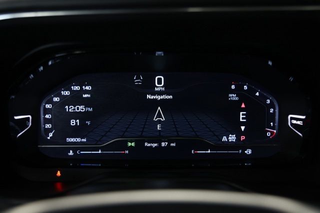 2023 GMC Yukon Denali - Photo 31