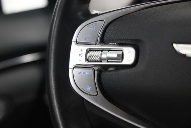 2024 GENESIS GV70 Standard - Photo 31