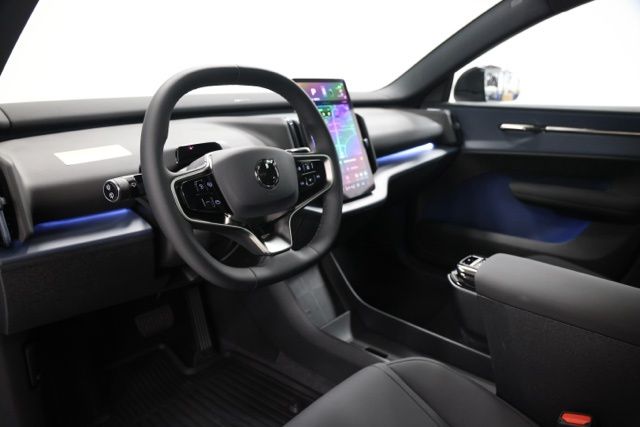 2026 Volvo EX30 Ultra - Photo 25