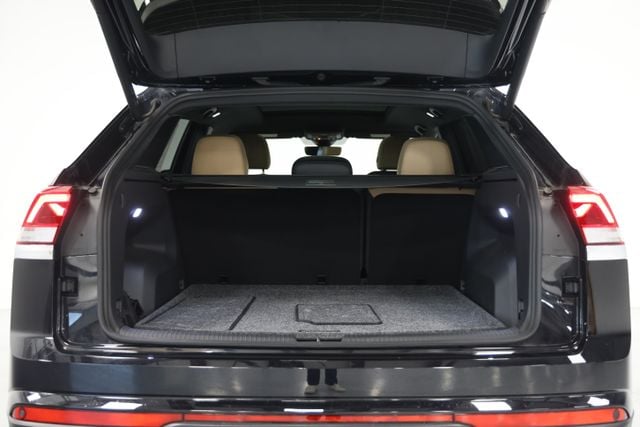 2024 Volkswagen Atlas Cross Sport SE w/Tech - Photo 14